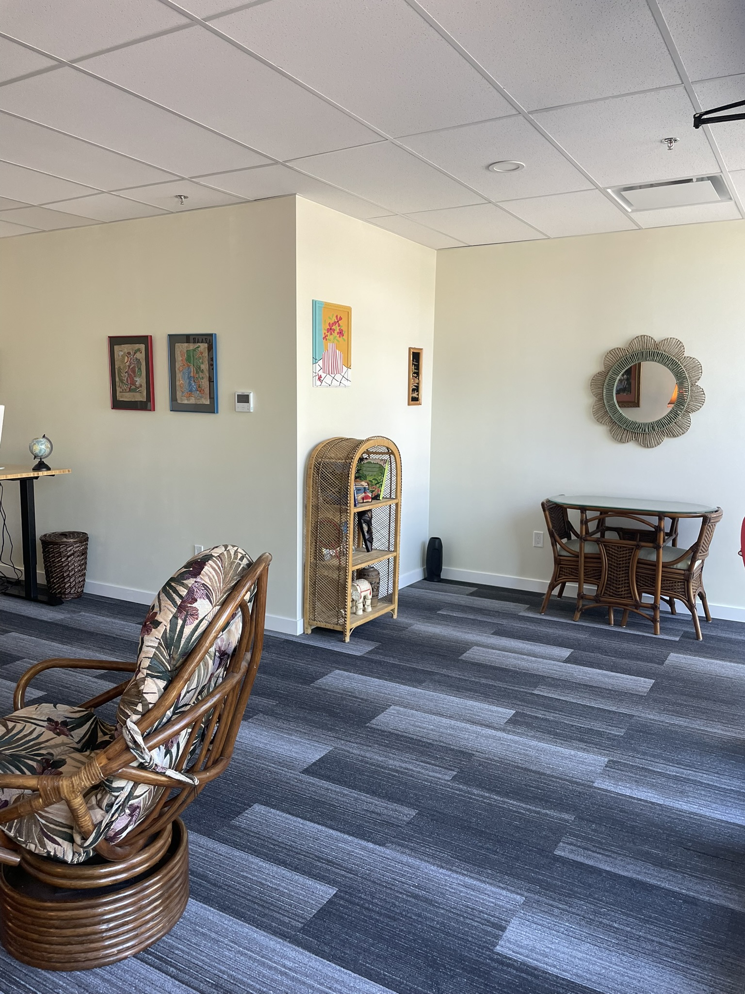 Unravel Travel office